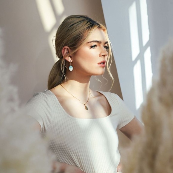 Dune Sandrop Earrings - Large - 14k Gold Vermeil - Ocean Gradient - Picture 4 of 4